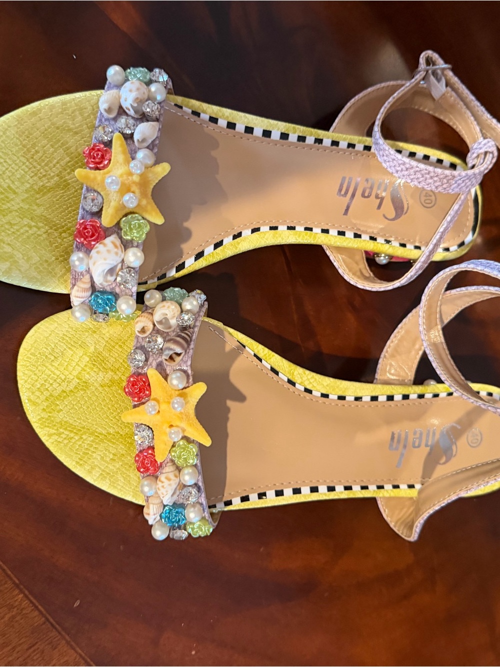 SHEIN Yellow Beach Embellished Starfish Strap Sandals